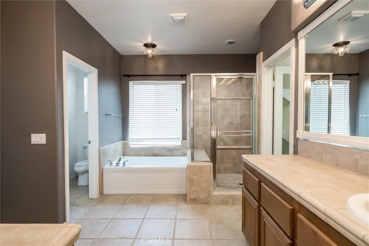 33672 Spring Brook Circle, Temecula, California 92592
