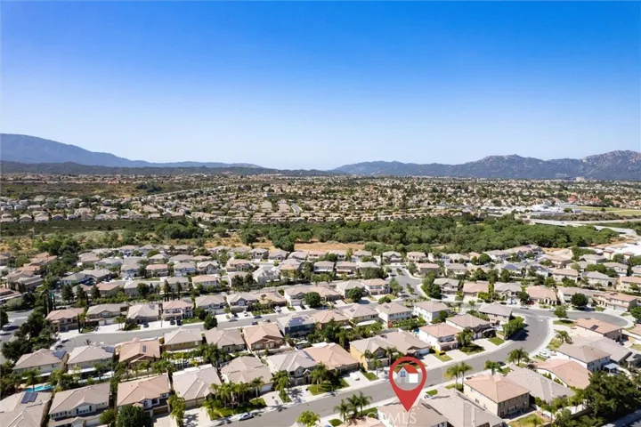 33672 Spring Brook Circle, Temecula, California 92592