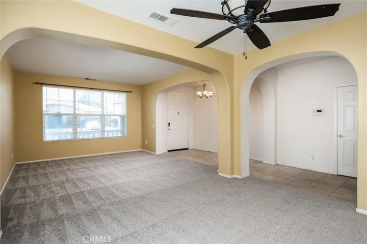 33672 Spring Brook Circle, Temecula, California 92592