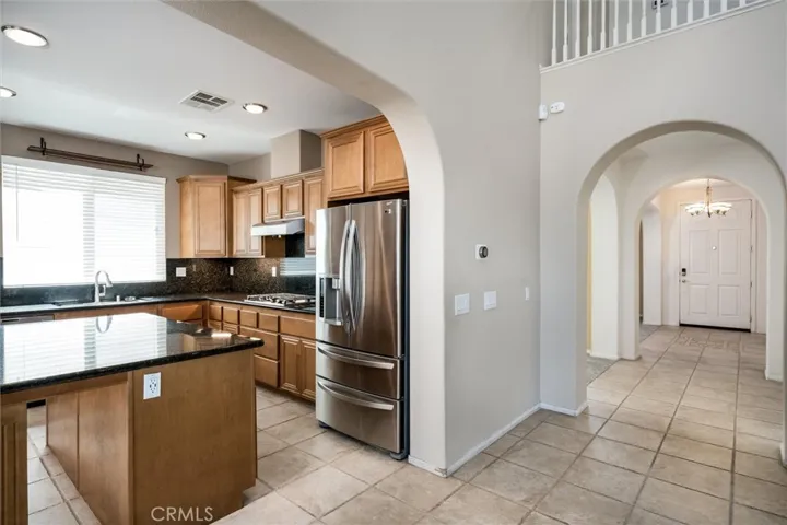 33672 Spring Brook Circle, Temecula, California 92592