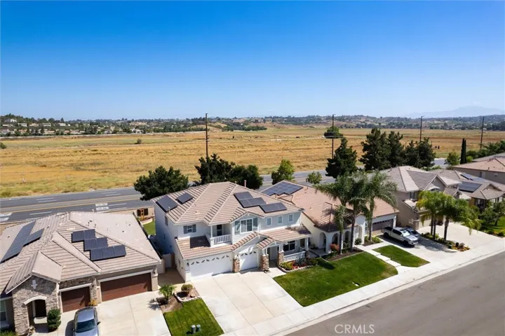 33672 Spring Brook Circle, Temecula, California 92592