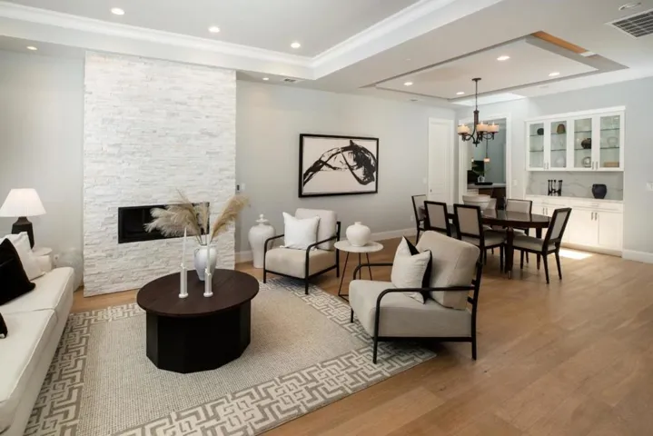 914 Colonial Lane, Palo Alto, California 94303