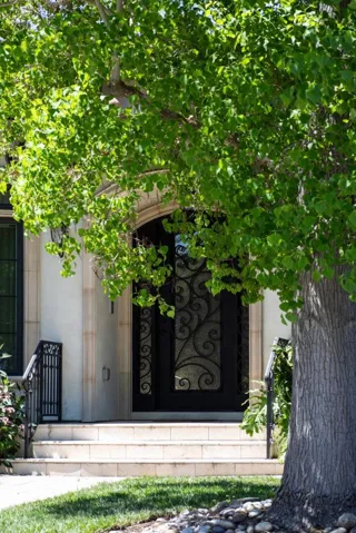 914 Colonial Lane, Palo Alto, California 94303