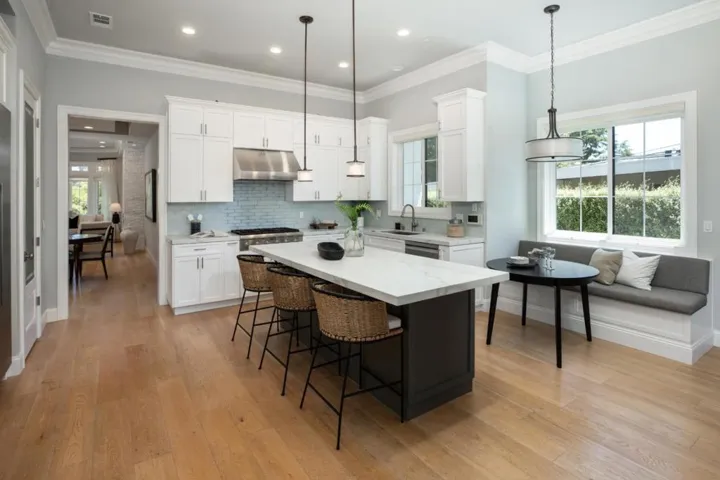914 Colonial Lane, Palo Alto, California 94303
