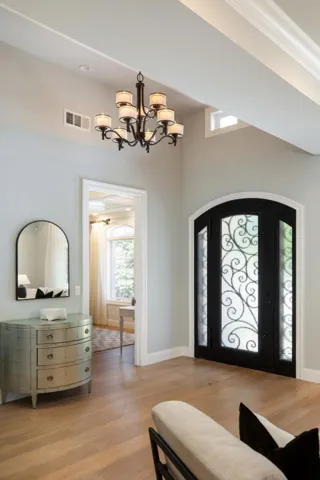 914 Colonial Lane, Palo Alto, California 94303