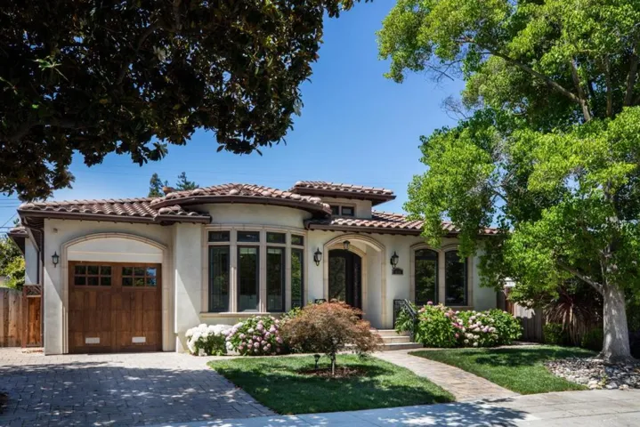 914 Colonial Lane, Palo Alto, California 94303