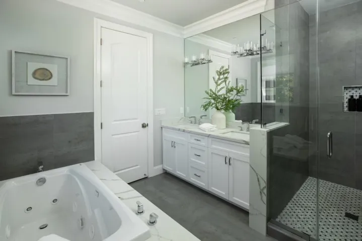 914 Colonial Lane, Palo Alto, California 94303