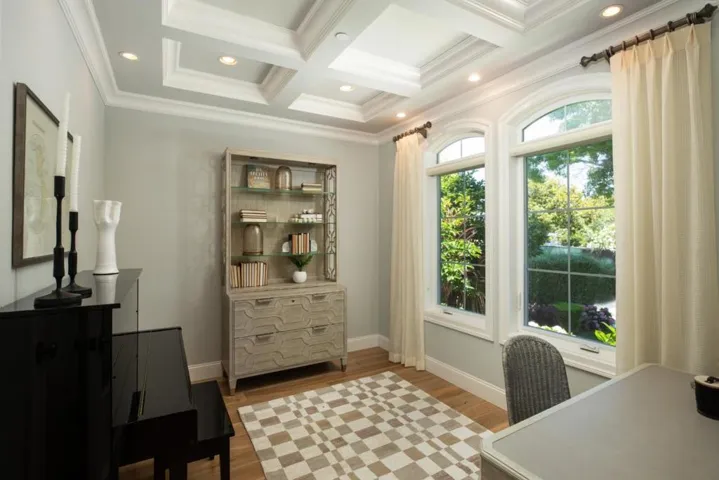 914 Colonial Lane, Palo Alto, California 94303
