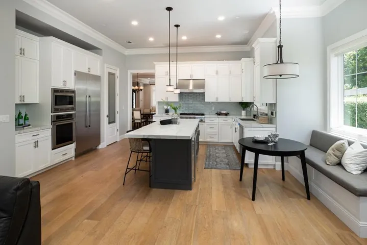914 Colonial Lane, Palo Alto, California 94303