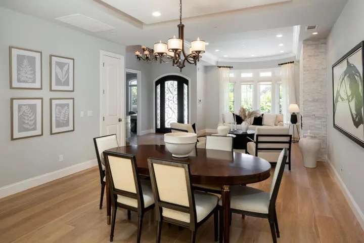 914 Colonial Lane, Palo Alto, California 94303