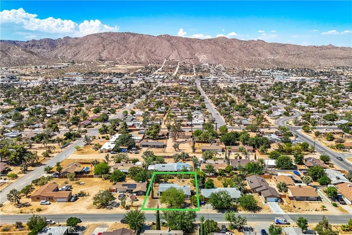 56056 Navajo Trail, Yucca Valley, California 92284