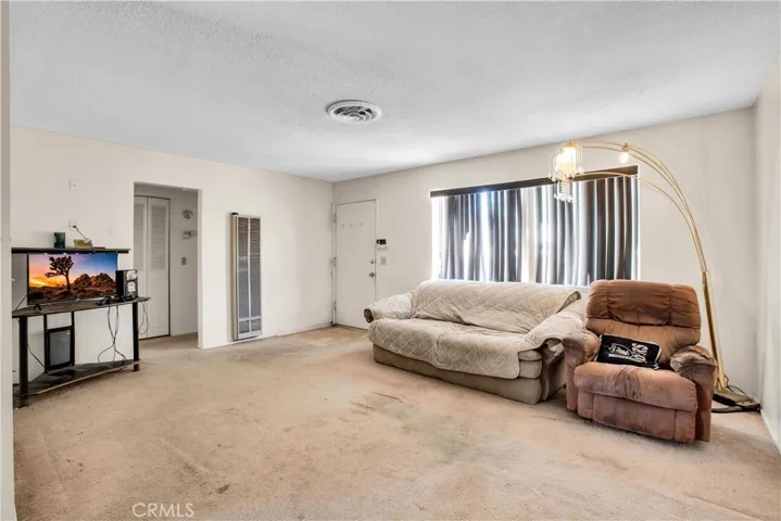 56056 Navajo Trail, Yucca Valley, California 92284