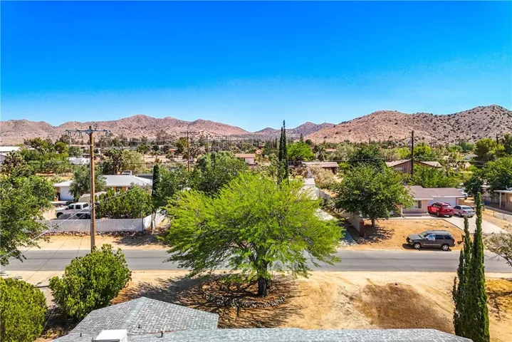 56056 Navajo Trail, Yucca Valley, California 92284