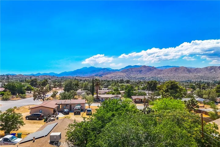 56056 Navajo Trail, Yucca Valley, California 92284
