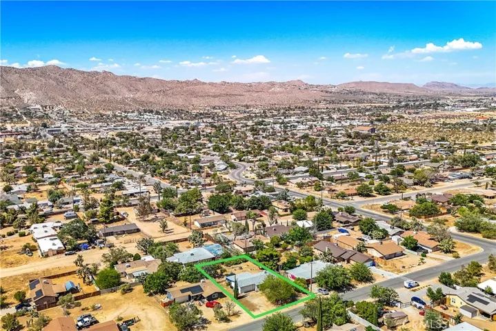 56056 Navajo Trail, Yucca Valley, California 92284