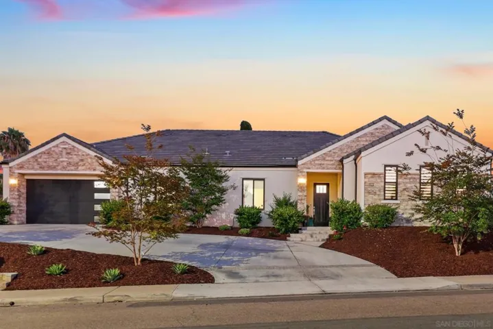 3111 Cadencia St, Carlsbad, California 92009
