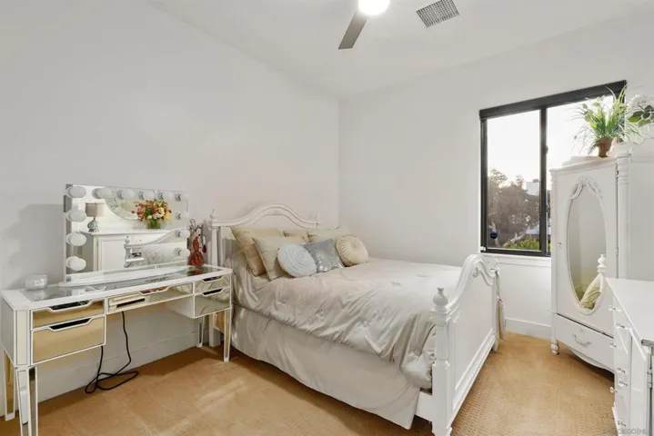 3111 Cadencia St, Carlsbad, California 92009