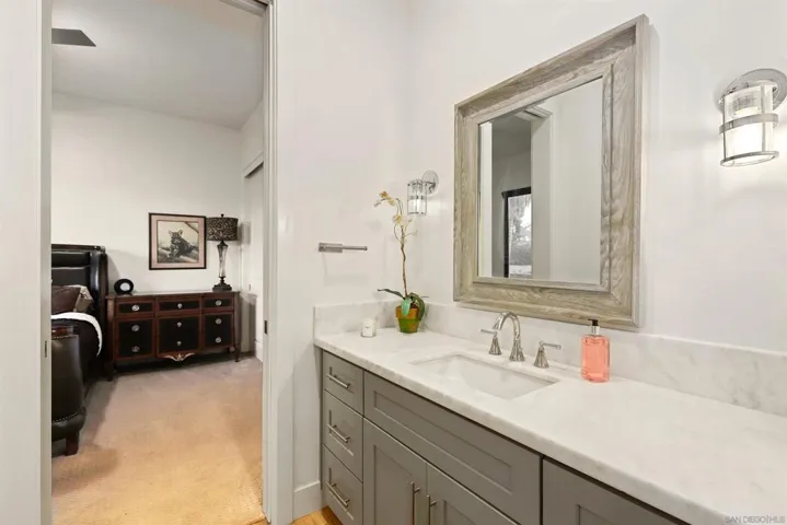 3111 Cadencia St, Carlsbad, California 92009
