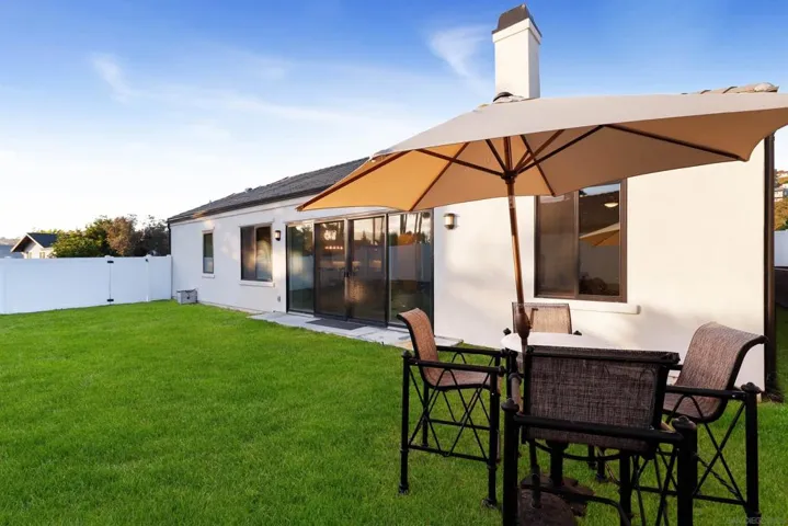3111 Cadencia St, Carlsbad, California 92009