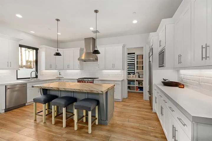 3111 Cadencia St, Carlsbad, California 92009