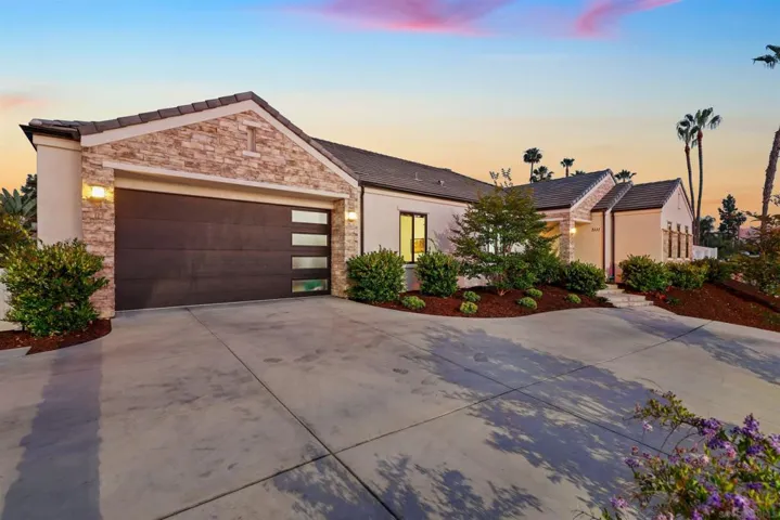 3111 Cadencia St, Carlsbad, California 92009