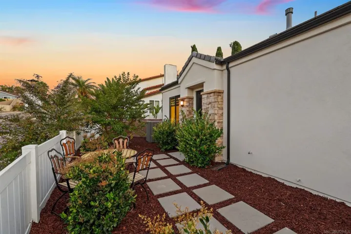 3111 Cadencia St, Carlsbad, California 92009