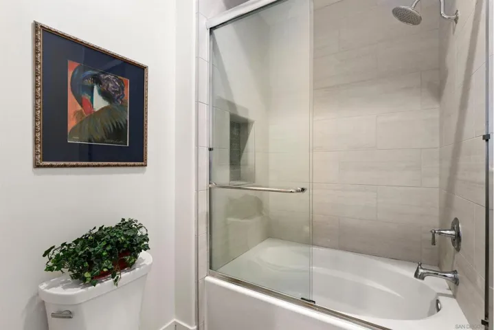 3111 Cadencia St, Carlsbad, California 92009