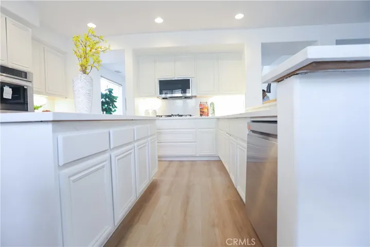 6672 Cedar Creek Road, Eastvale, California 92880