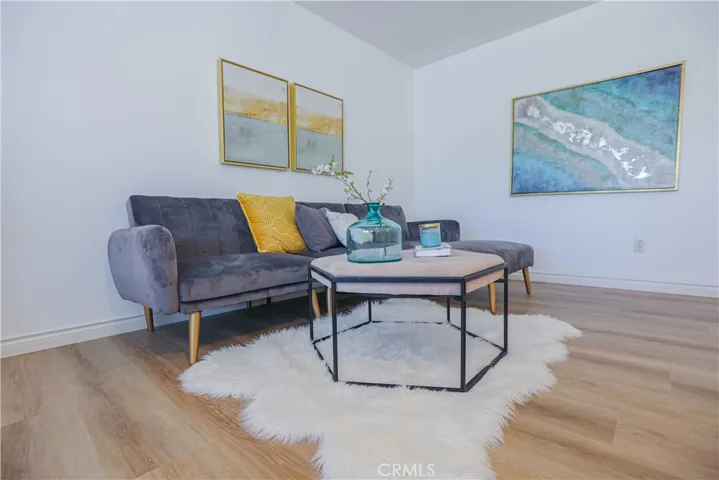 6672 Cedar Creek Road, Eastvale, California 92880