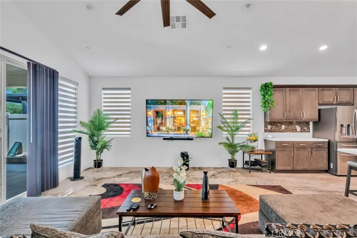 1527 Winding Sun Drive, Beaumont, California 92223