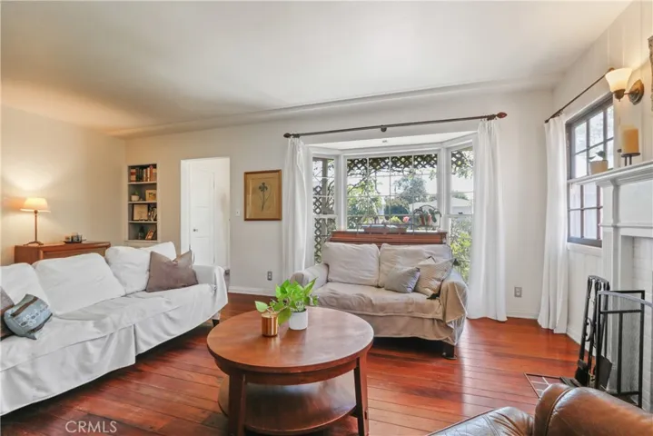 2519 Earl Avenue, Long Beach, California 90806