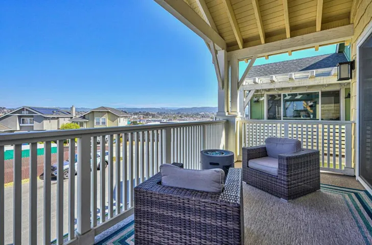 1865 Ocean View Avenue, Sand City, California 93955