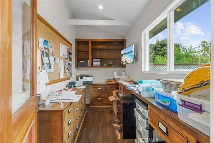 Surprise, an office/art studio/craft room or man cave in the garage!