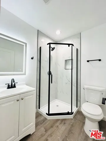 2628 N Beachwood Drive 3/4, Los Angeles, California 90068