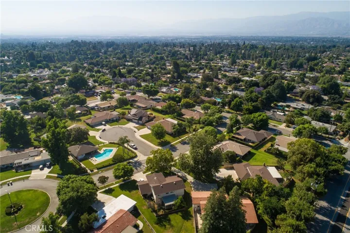 1519 Lynne Court, Redlands, California 92373