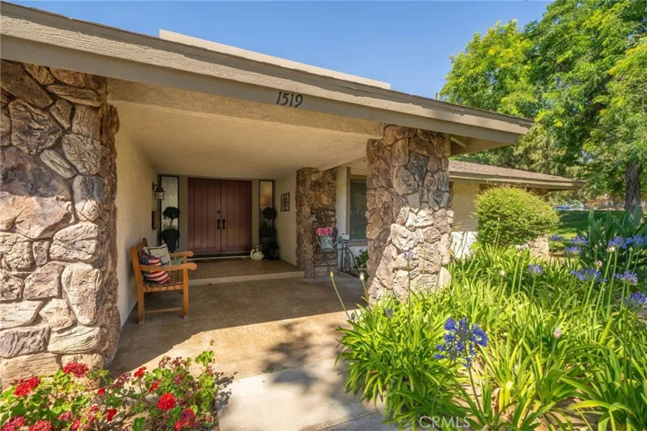 1519 Lynne Court, Redlands, California 92373
