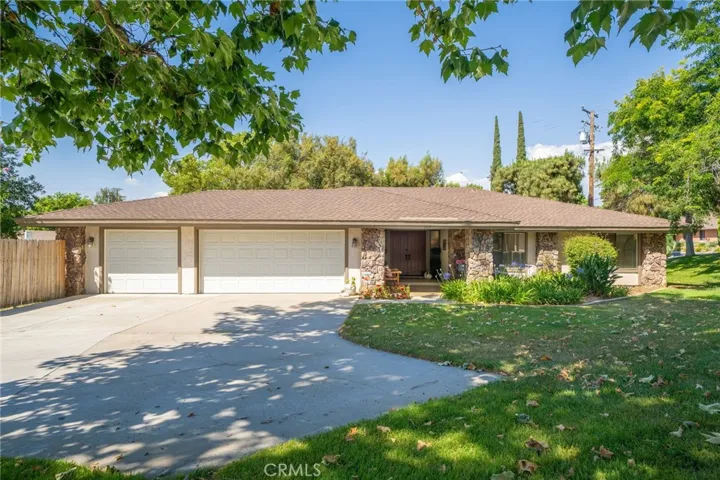 1519 Lynne Court, Redlands, California 92373