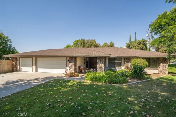 1519 Lynne Court, Redlands, California 92373