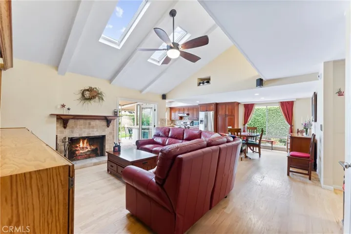 1812 Riverford Road, Tustin, California 92780