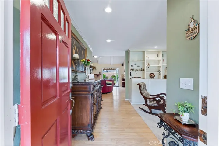 1812 Riverford Road, Tustin, California 92780