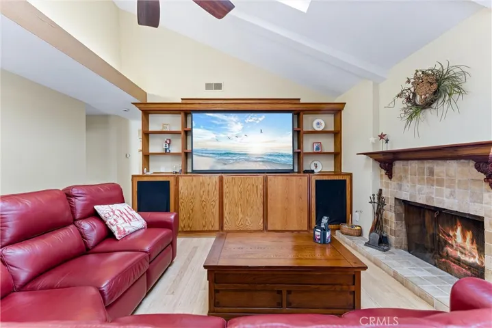 1812 Riverford Road, Tustin, California 92780