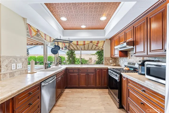 1812 Riverford Road, Tustin, California 92780