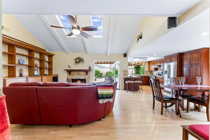 1812 Riverford Road, Tustin, California 92780