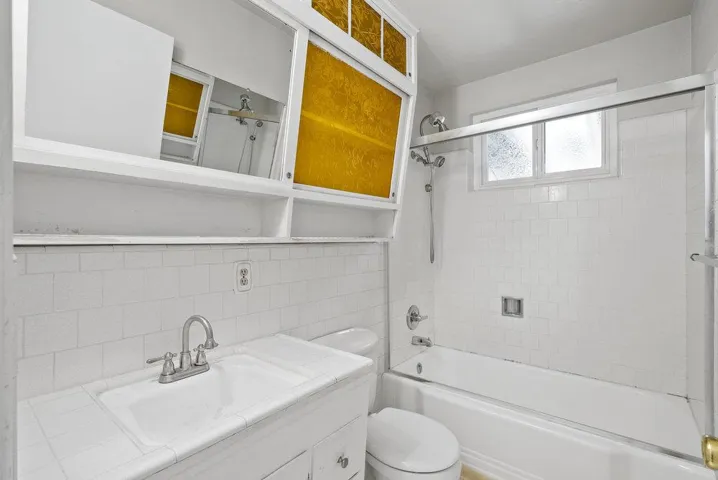 32 Hardy Avenue, Campbell, California 95008