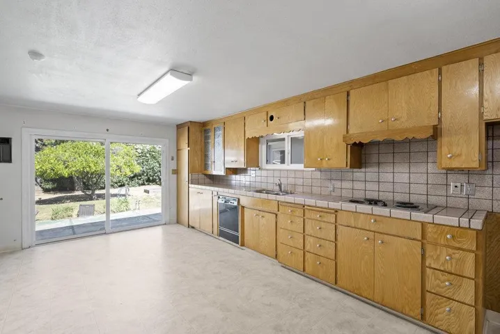 32 Hardy Avenue, Campbell, California 95008