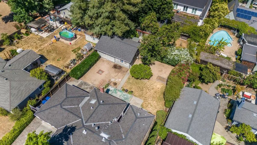 32 Hardy Avenue, Campbell, California 95008