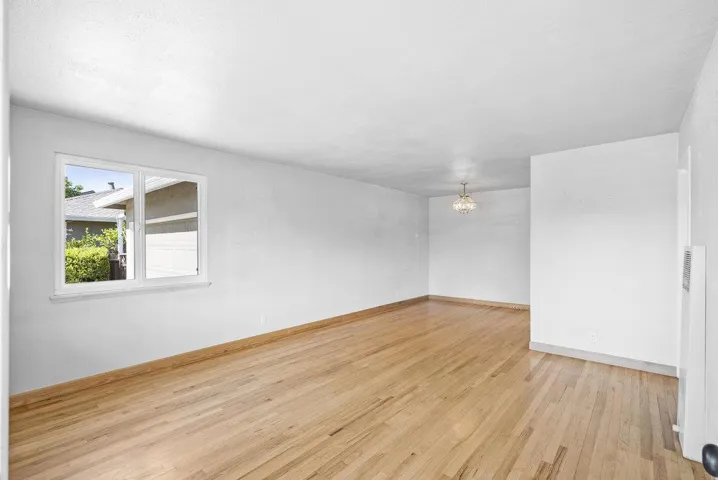 32 Hardy Avenue, Campbell, California 95008