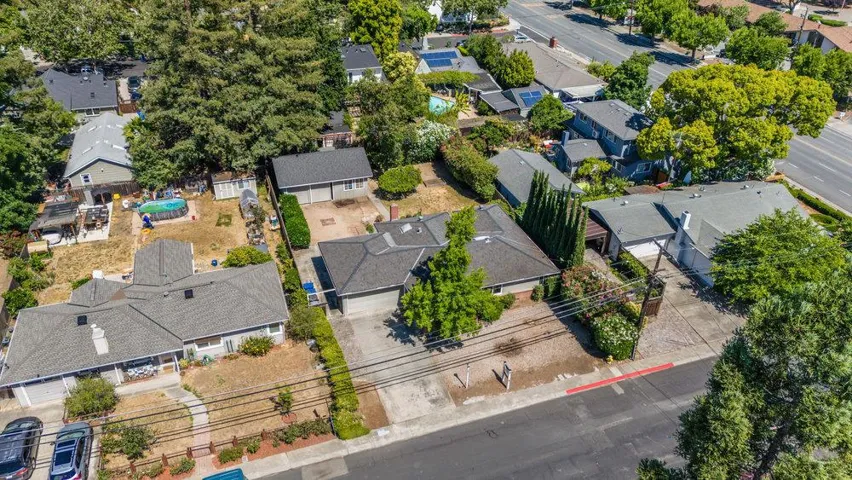 32 Hardy Avenue, Campbell, California 95008