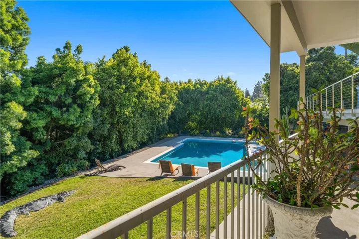 GUEST HOUSE BALCONY