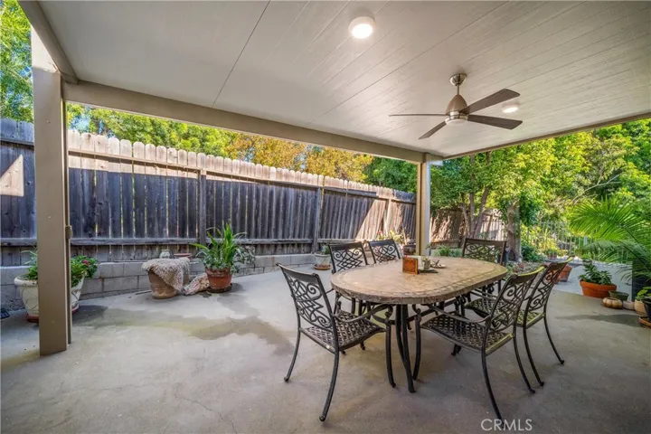GUEST HOUSE COVERED PATIO